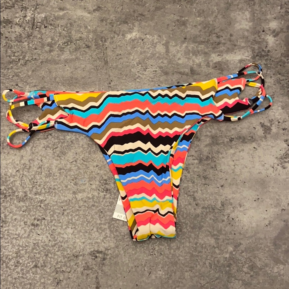 New Volcom Women’s Bikini Bottom
